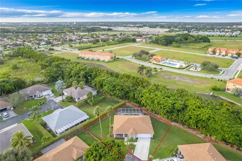 542 SE 18th Dr, Homestead, FL 33033