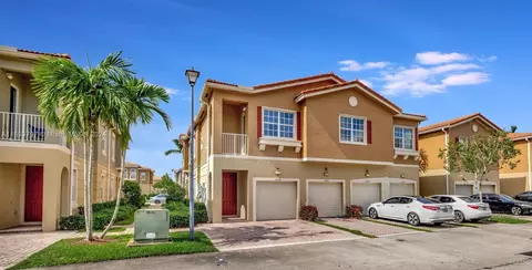 5868 Hampton Hills Blvd, Tamarac, FL 33321