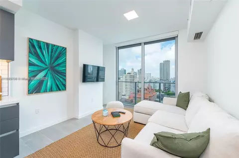227 NE 2nd St #1605, Miami, FL 33132