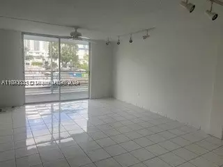 3725 NE 169th St #202, North Miami Beach, FL 33160