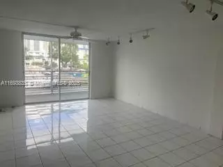 3725 NE 169th St #202, North Miami Beach, FL 33160