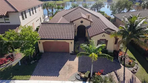 11442 NW 81st Pl, Parkland, FL 33076