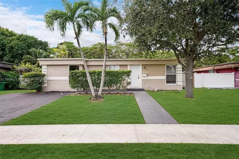 7813 NW 75th Ave, Tamarac, FL 33321