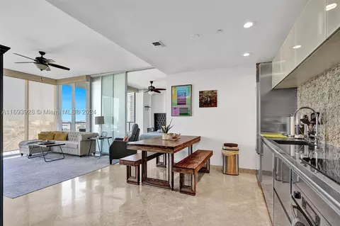 1040 Biscayne Blvd #1506, Miami, FL 33132