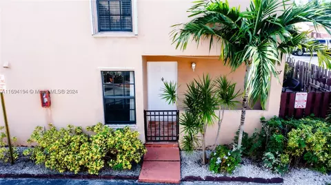 11601 SW 3rd St #107, Sweetwater, FL 33174