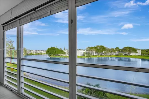 4107 E Cambridge E #4107, Deerfield Beach, FL 33442