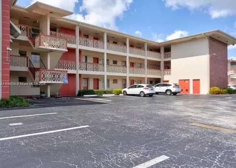 4751 NW 10th Ct #310, Plantation, FL 33313