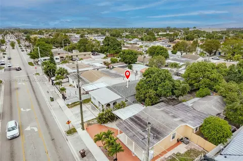 View/Area - 521 E 41st St, Hialeah, FL 33013 photo 3 of 6