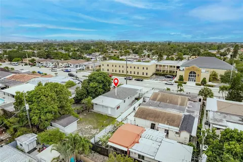 View/Area - 521 E 41st St, Hialeah, FL 33013 photo 5 of 6
