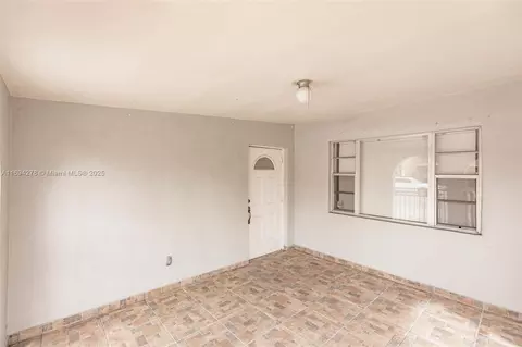 Living - 521 E 41st St, Hialeah, FL 33013 photo 1 of 8