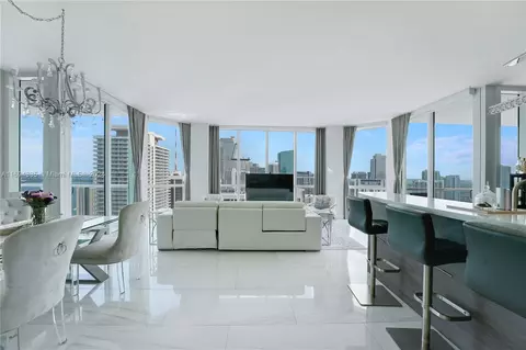 253 NE 2nd St #4408, Miami, FL 33132