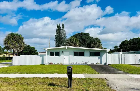 390 NW 29th Ter, Fort Lauderdale, FL 33311