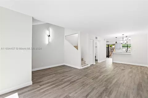 357 City View Dr, Fort Lauderdale, FL 33311