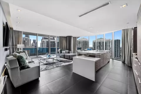 200 Biscayne Boulevard Way #3602, Miami, FL 33131