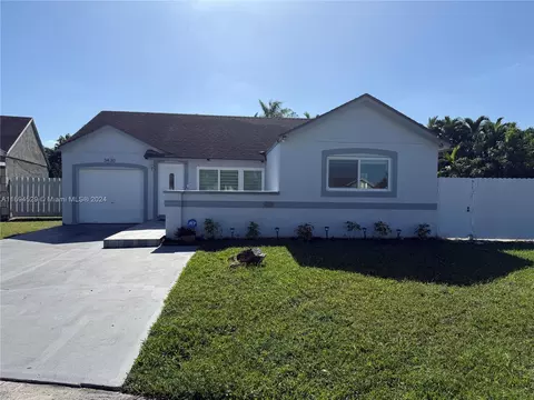 3430 NW 203rd Ln, Miami Gardens, FL 33056