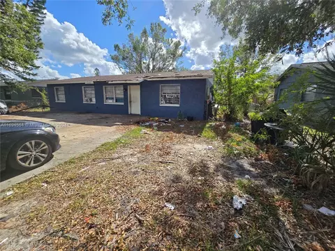 2114 13th Ave E, Bradenton, FL 34208