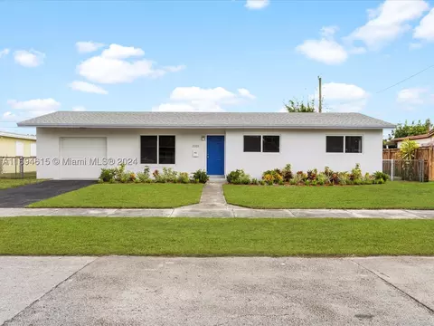 2325 SW 129 Ct, Miami, FL 33175
