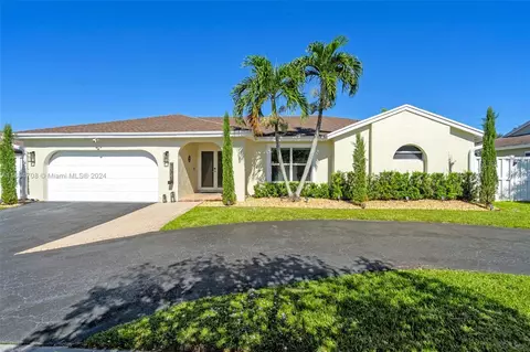 11902 SW 48th St, Cooper City, FL 33330