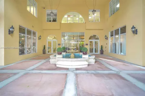 1607 Ponce De Leon Blvd #14F, Coral Gables, FL 33134