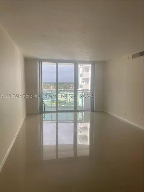 3001 S Ocean Dr #933, Hollywood, FL 33019