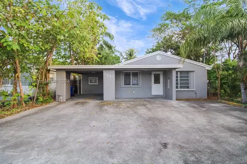 2213 Grant St, Hollywood, FL 33020