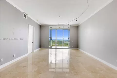 14951 Royal Oaks Ln #2603, North Miami, FL 33181