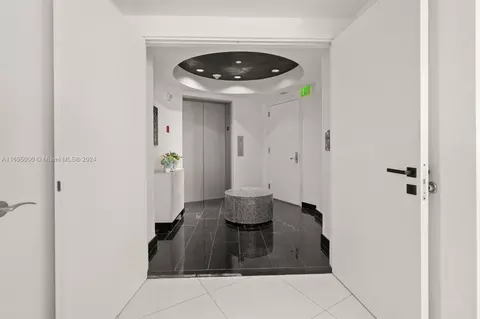 17001 Collins Ave #4107, Sunny Isles Beach, FL 33160
