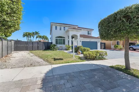 22471 SW 103rd Ct, Cutler Bay, FL 33190