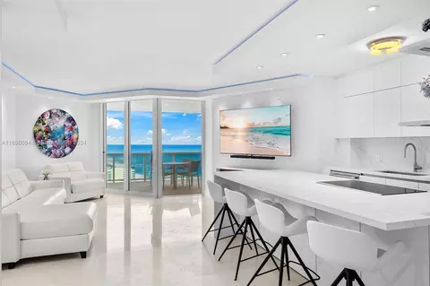 4779 Collins Ave #3908, Miami Beach, FL 33140