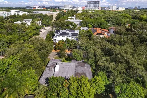 2568 Trapp Ave, Miami, FL 33133 photo 26