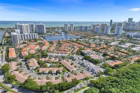 21216 Harbor Way #158-15, Aventura, FL 33180