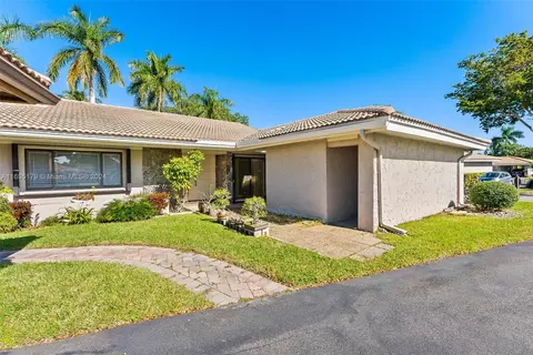 3650 N 36th Ave #5, Hollywood, FL 33021