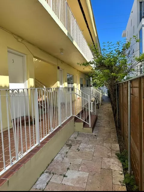 653 Michigan Ave #4, Miami Beach, FL 33139