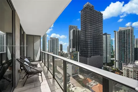 55 SW 9th St #2305, Miami, FL 33130