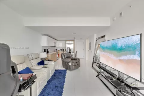1300 Brickell Bay Dr #2805, Miami, FL 33131 photo 8