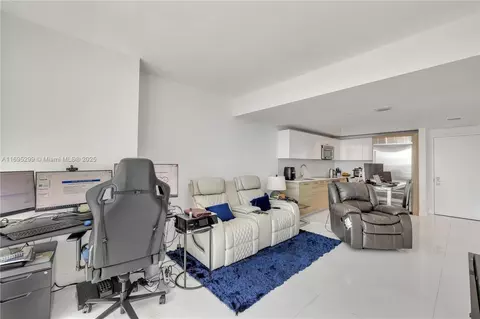 1300 Brickell Bay Dr #2805, Miami, FL 33131 photo 7