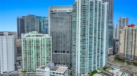 1300 Brickell Bay Dr #2805, Miami, FL 33131 photo 23