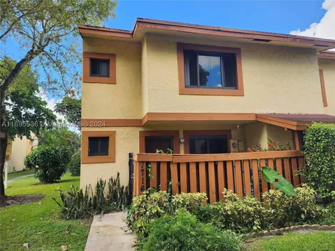 7716 Balboa St, Sunrise, FL 33351