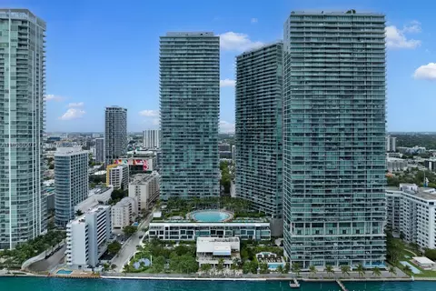 650 NE 32nd St #2106, Miami, FL 33137