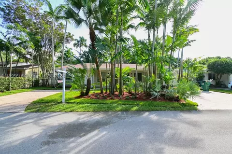 11011 SW 79th Ave, Pinecrest, FL 33156
