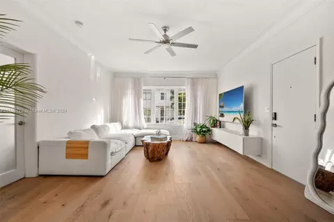 935 9th St #1A, Miami Beach, FL 33139