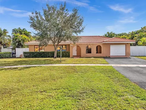 5041 SW 141st Ave, Miami, FL 33175