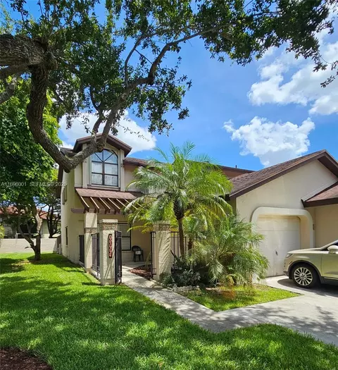 13707 SW 100th Ter #13707, Miami, FL 33186