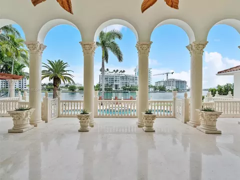 166 Bal Bay Dr, Bal Harbour, FL 33154