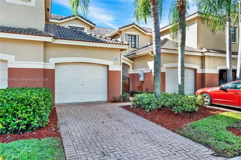 4162 Forest Dr #4162, Weston, FL 33332
