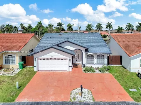 15363 SW 42nd Ter, Miami, FL 33185