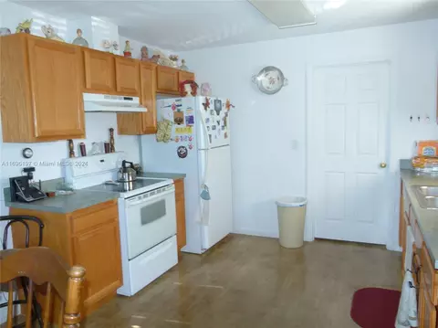 5280 SE 42nd Trce, Okeechobee, FL 34974 photo 9