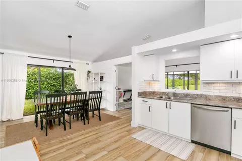 5329 Bolero Cir, Delray Beach, FL 33484