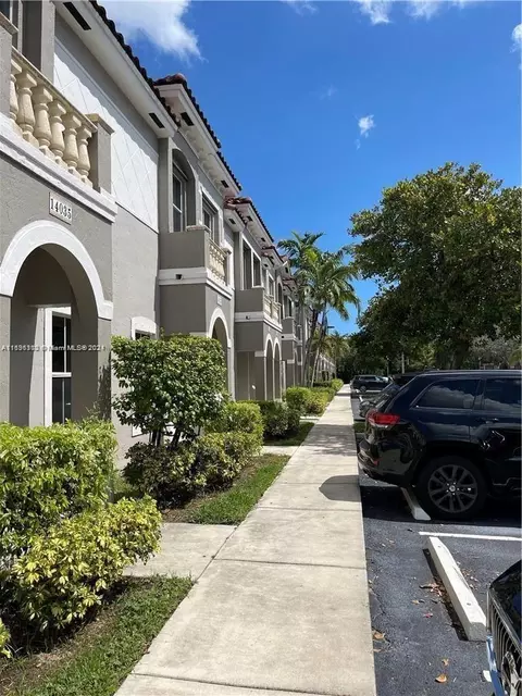 14037 SW 49th St #4, Miramar, FL 33027
