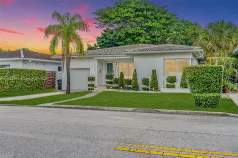 Exterior - 9209 Dickens Ave, Surfside, FL 33154 photo 2 of 8